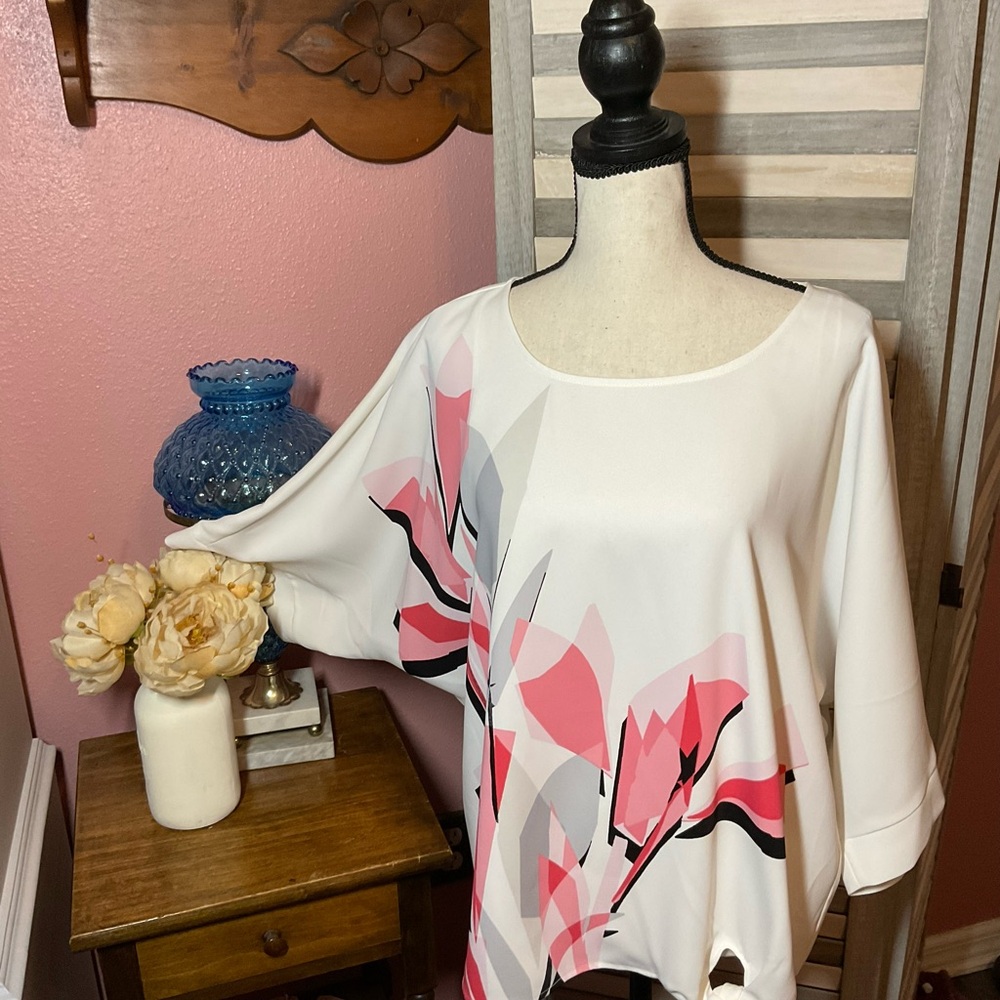 Alfani Women's Floral Blouse - White and Pink